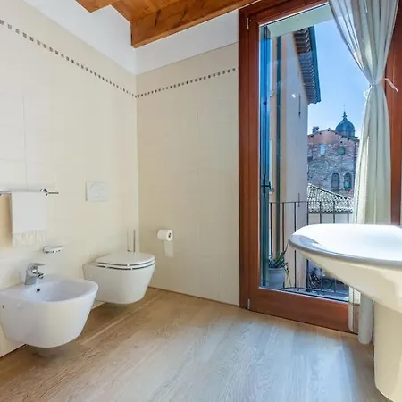 Apartamento Vittoria Apartments: Fascina 2 *